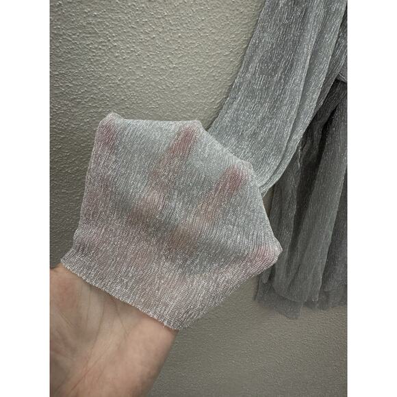 Chicos Womens Shirt Size 3 Gray Metallic Ultimate Layer Long Sleeve Seagull NWTS - Picture 3 of 14